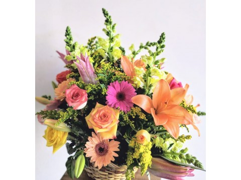 Primaveral Canasta Flores variadas 