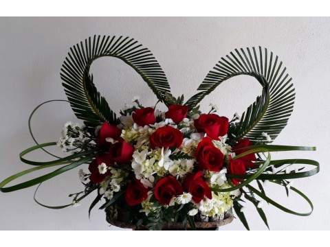 Arreglo Cajón Rustico Rosas 2