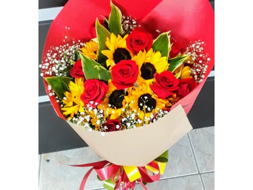RAMO ROSAS Y GIRASOLES 